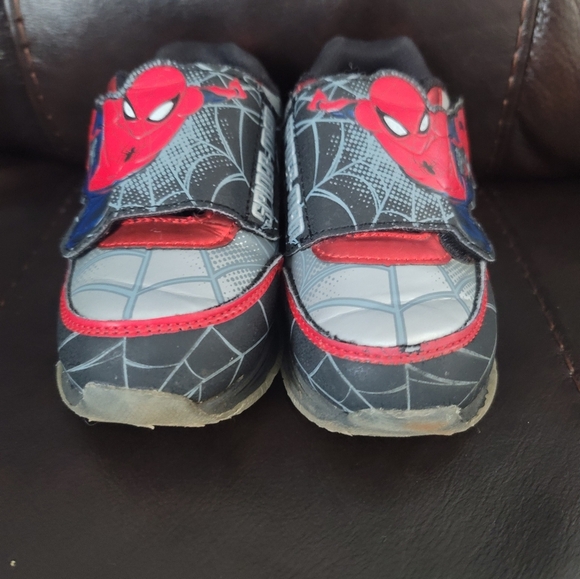Spiderman Kids Shoes Size 9 - Picture 2 of 6